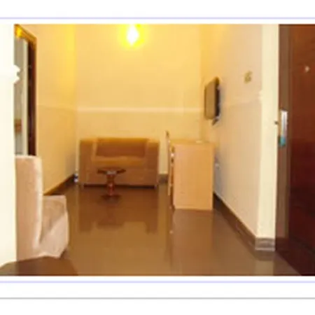 Ritz - Carinton Otel 3*